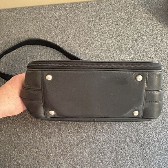 Fossil Shoulder Bag Black 75082 Pebble Soft Leather Organizer Classic Minimalist - Picture 11 of 16